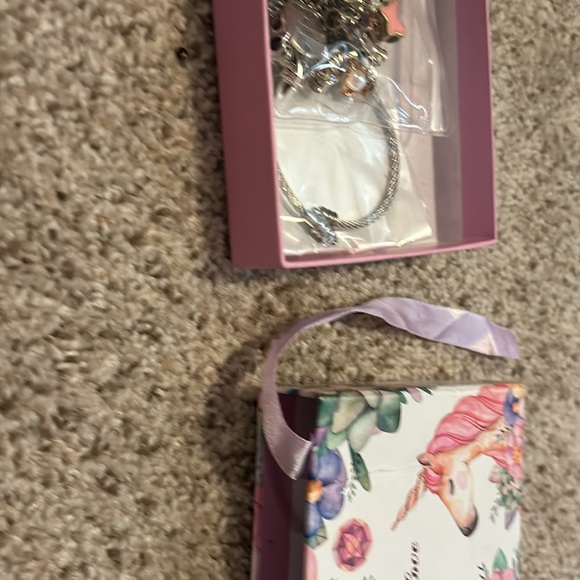 I’m finally a unicorn bracelet charm bracelet making kit - Picture 4 of 5